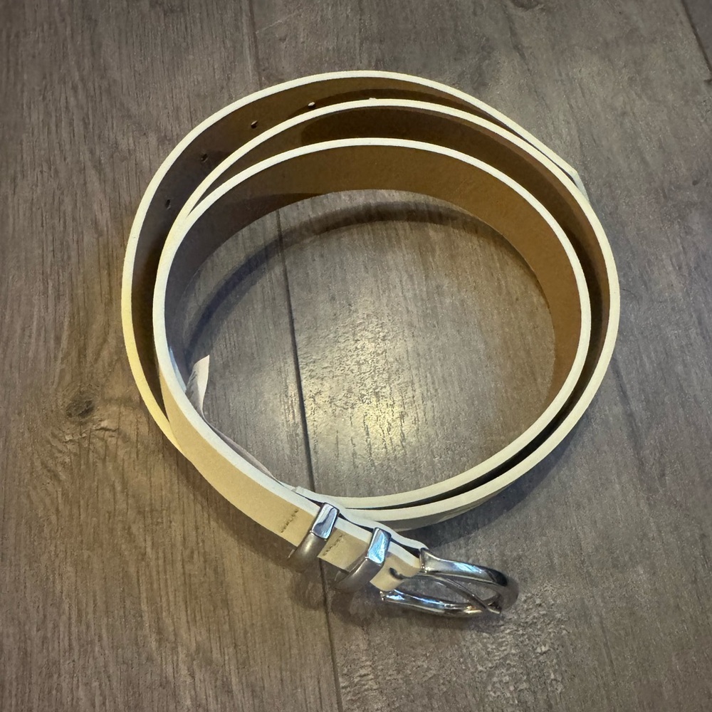 Old Navy Cream Belt with Silver Buckle